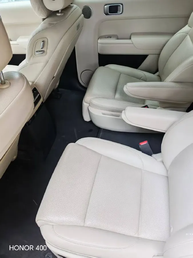 2022 Li L9 Range Extended 154HP REEV 42.6KWH,autocango,china used car exporter,china ev exporter,chinese used car exporter,chinese used ev exporter