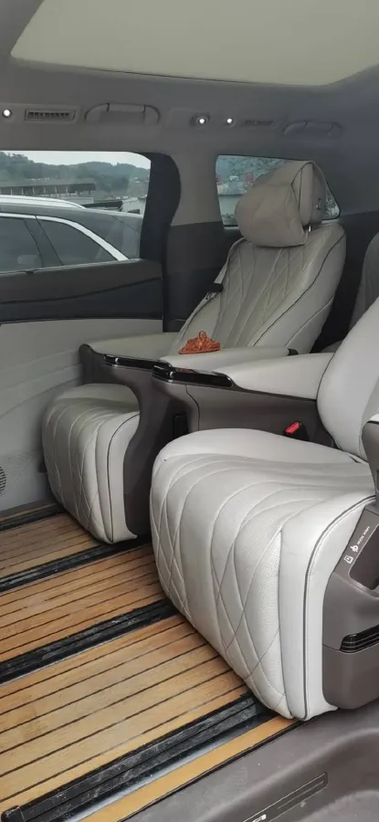 2022 Mercedes-Benz GLC Class 2.0T 197HP L4 9AT,autocango,china used car exporter,china ev exporter,chinese used car exporter,chinese used ev exporter