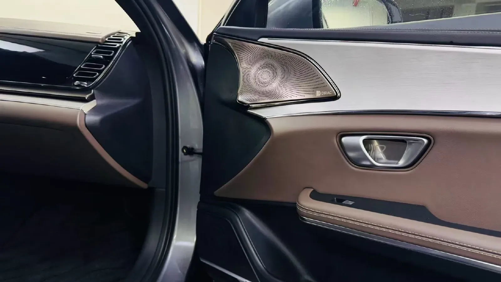 2020 WEY VV7 2.0T 227HP L4 7DCT PHEV,autocango,china used car exporter,china ev exporter,chinese used car exporter,chinese used ev exporter