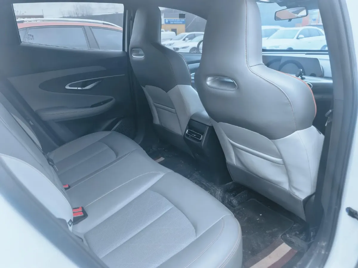 2020 ChangAn UNI-T 1.5T 180HP L4 7DCT,autocango,china used car exporter,china ev exporter,chinese used car exporter,chinese used ev exporter