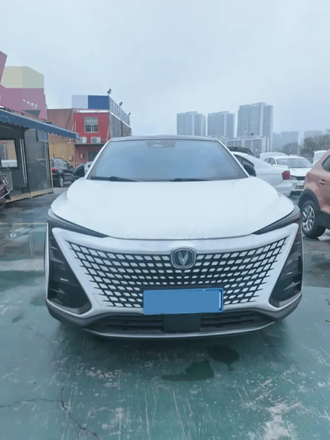 2020 ChangAn UNI-T 1.5T 180HP L4 7DCT,autocango,china used car exporter,china ev exporter,chinese used car exporter,chinese used ev exporter