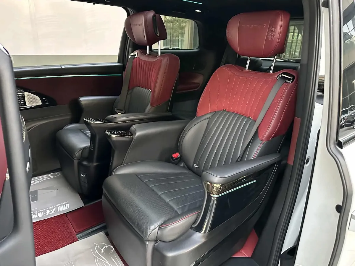 2023 GAC Trumpchi M8 2.0T 252HP L4 8AT,autocango,china used car exporter,china ev exporter,chinese used car exporter,chinese used ev exporter