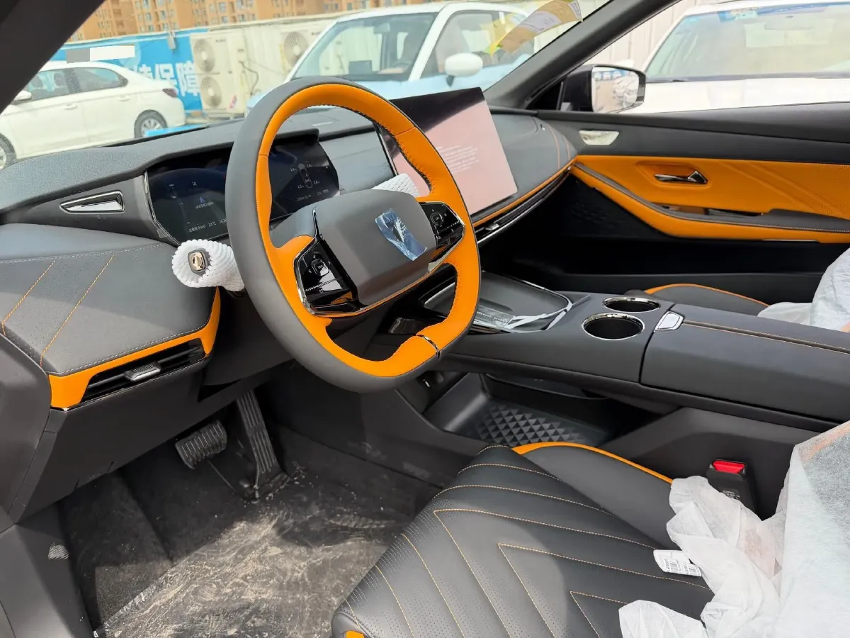 2025 Deepal SL03 BEV 56.1KWH,autocango,china used car exporter,china ev exporter,chinese used car exporter,chinese used ev exporter