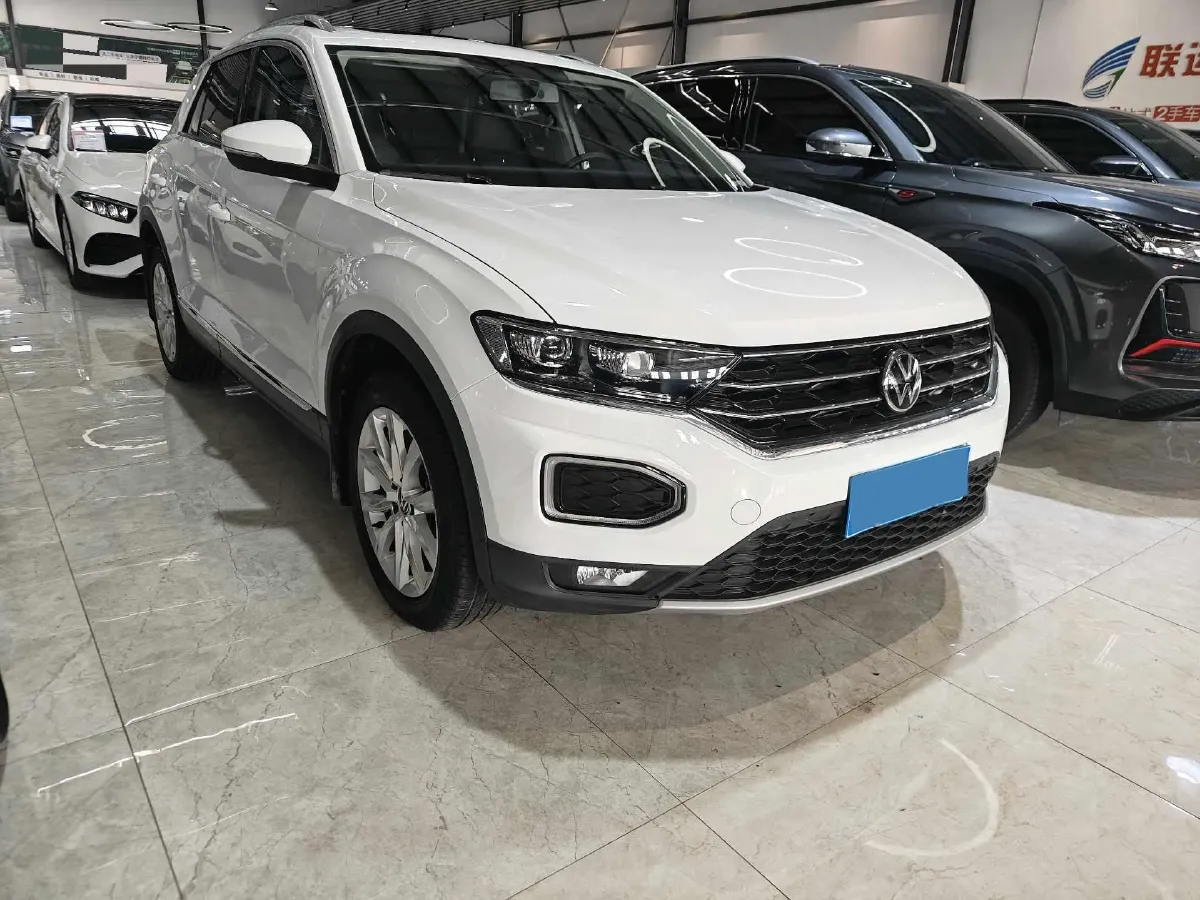 2022 Volkswagen T-Roc 1.4T 150HP L4 7DCT,autocango,china used car exporter,china ev exporter,chinese used car exporter,chinese used ev exporter