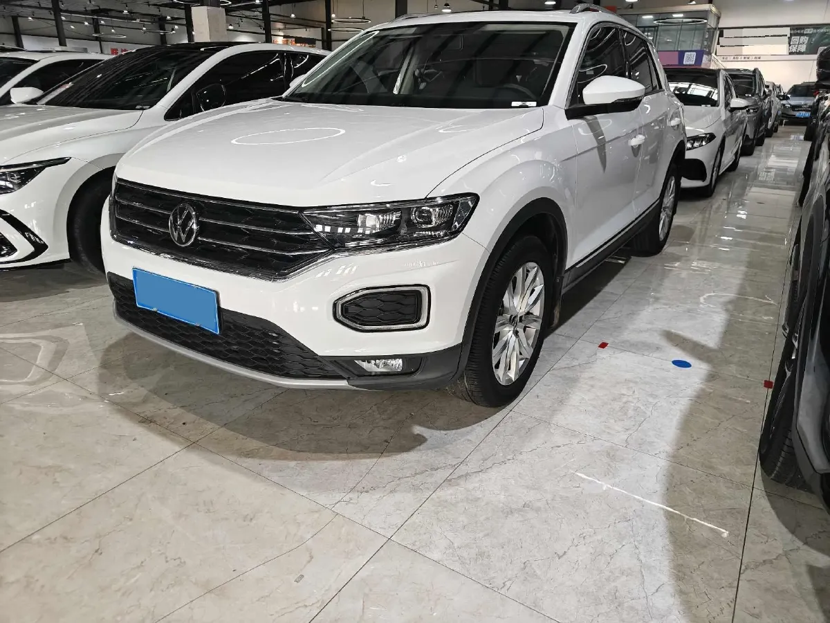2022 Volkswagen T-Roc 1.4T 150HP L4 7DCT,autocango,china used car exporter,china ev exporter,chinese used car exporter,chinese used ev exporter