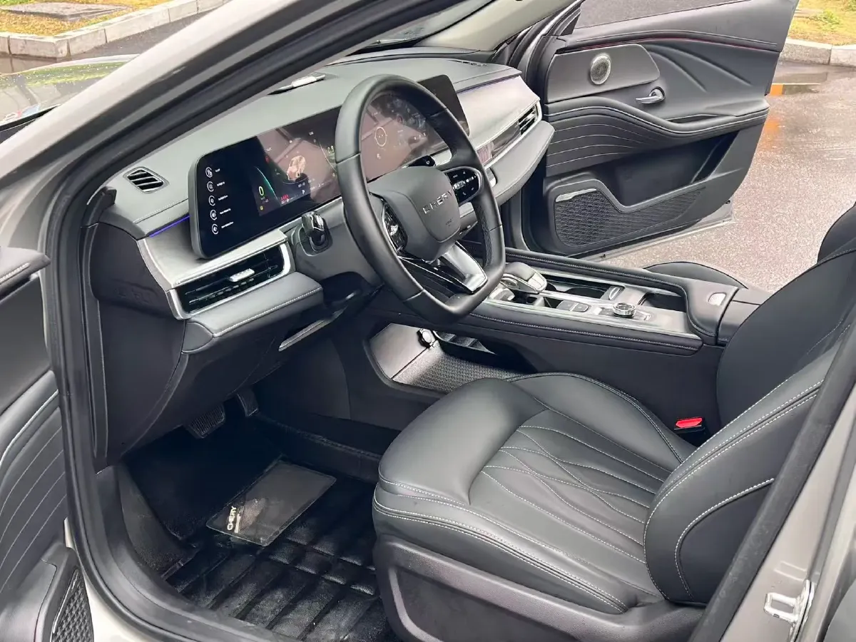 2024 Chery Arrizo 8 1.6T 197HP L4 7DCT,autocango,china used car exporter,china ev exporter,chinese used car exporter,chinese used ev exporter