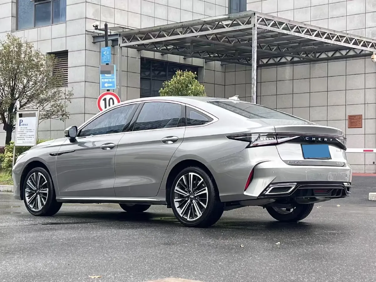 2024 Chery Arrizo 8 1.6T 197HP L4 7DCT,autocango,china used car exporter,china ev exporter,chinese used car exporter,chinese used ev exporter