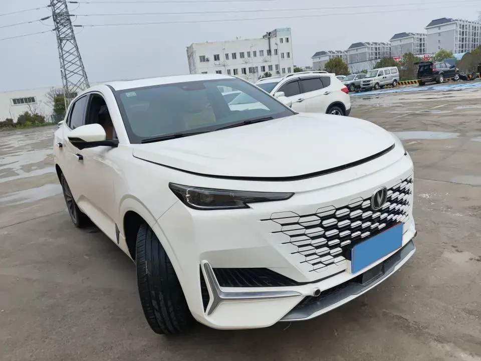 2021 ChangAn UNI-K 2.0T 233HP L4 8AT,autocango,china used car exporter,china ev exporter,chinese used car exporter,chinese used ev exporter