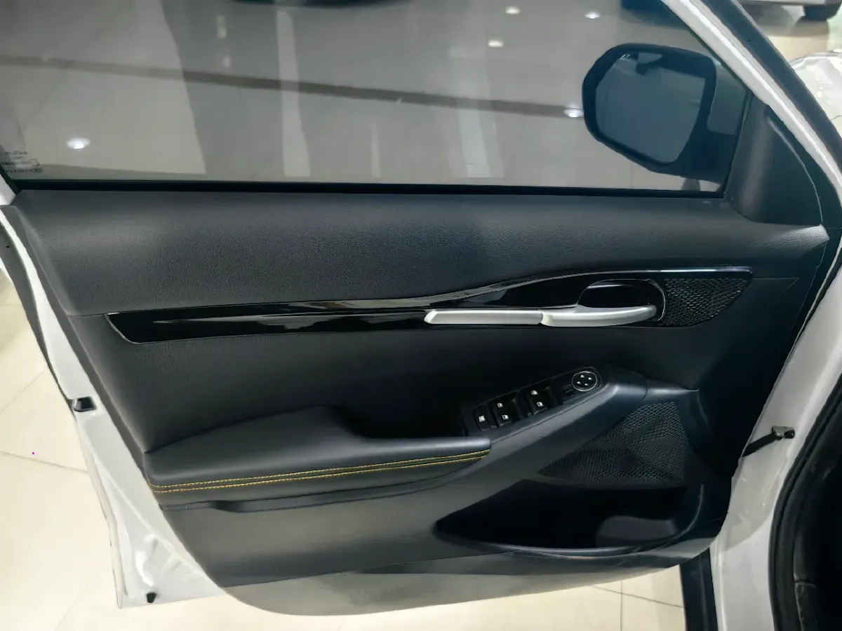 2023 Kia Seltos 1.5L 115HP L4 CVT,autocango,china used car exporter,china ev exporter,chinese used car exporter,chinese used ev exporter