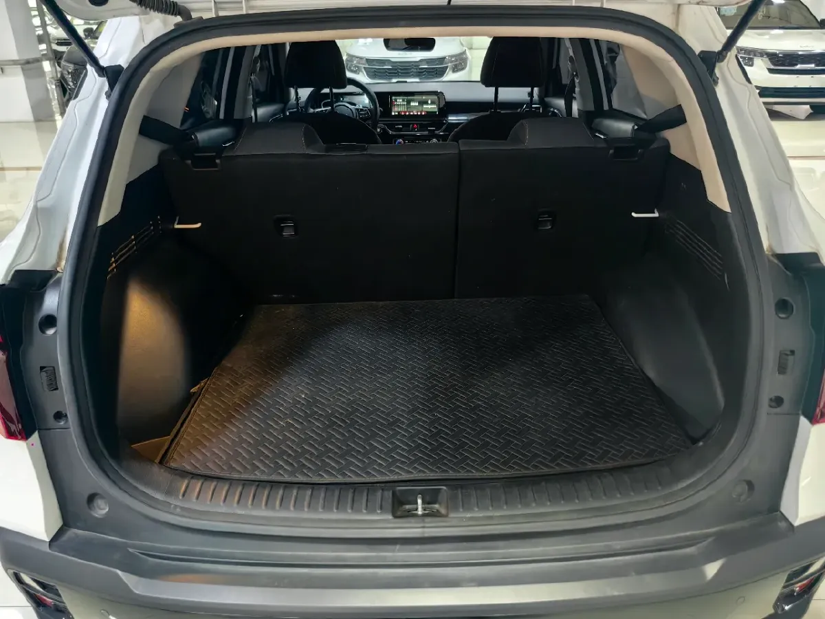 2023 Kia Seltos 1.5L 115HP L4 CVT,autocango,china used car exporter,china ev exporter,chinese used car exporter,chinese used ev exporter