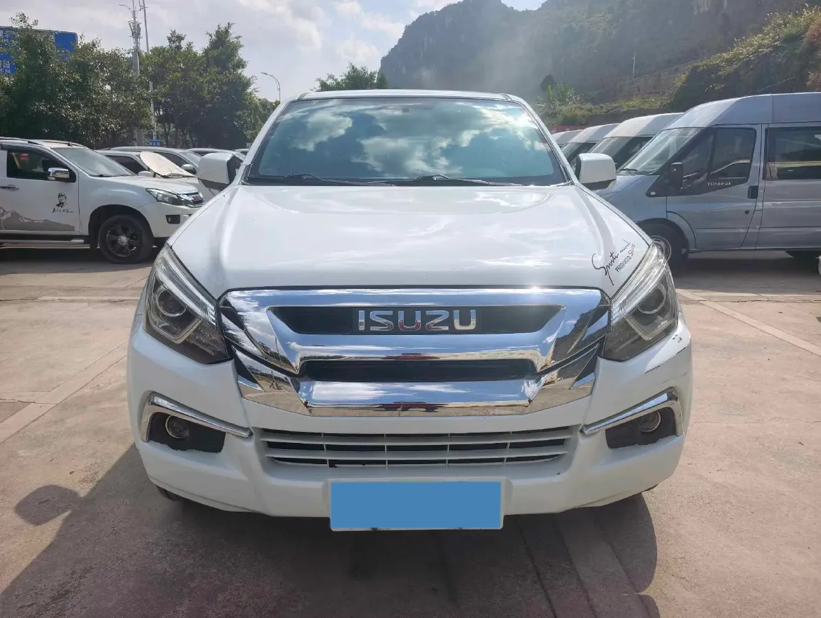 2019 Isuzu D-MAX 3.0T 177HP L4 6MT,autocango,china used car exporter,china ev exporter,chinese used car exporter,chinese used ev exporter