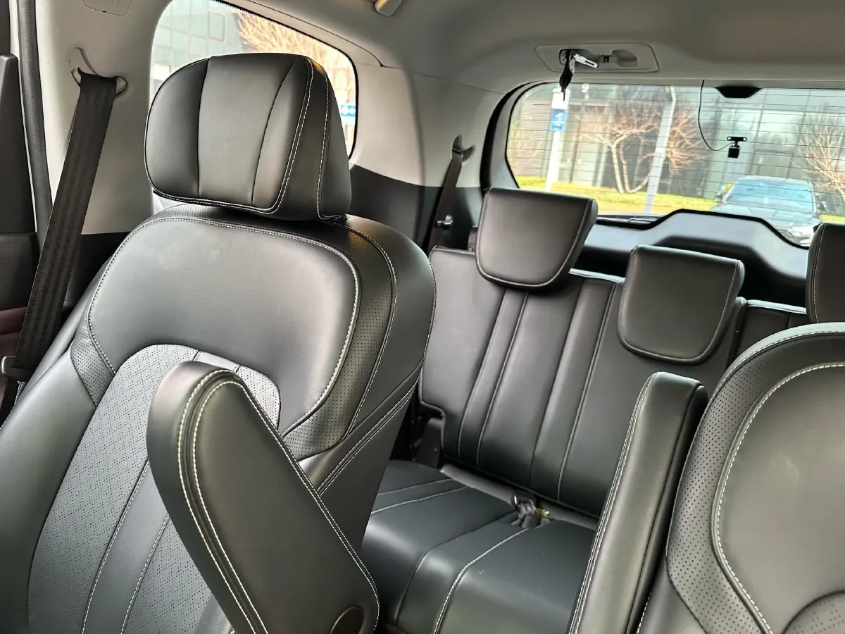 2021 GAC Trumpchi M6 1.5T 169HP L4 7DCT,autocango,china used car exporter,china ev exporter,chinese used car exporter,chinese used ev exporter