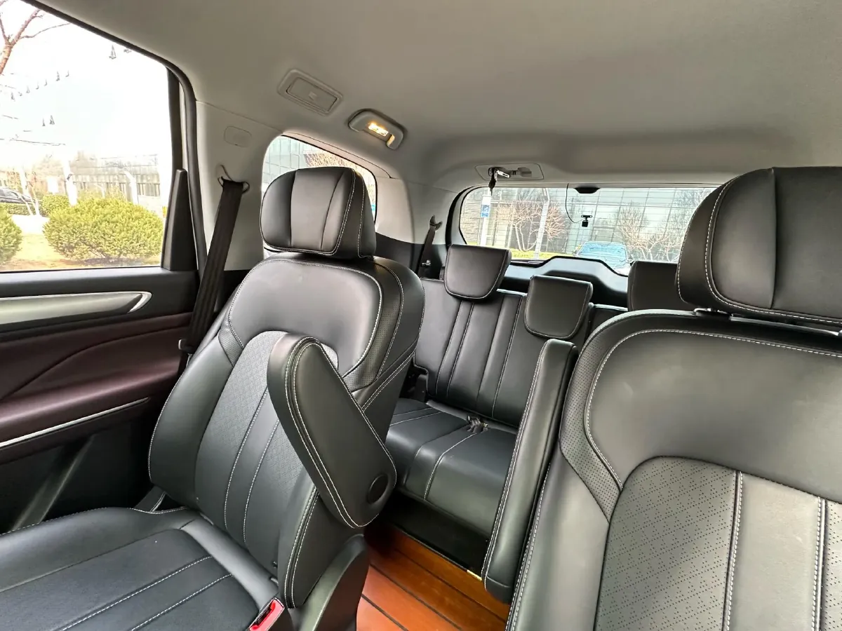 2021 GAC Trumpchi M6 1.5T 169HP L4 7DCT,autocango,china used car exporter,china ev exporter,chinese used car exporter,chinese used ev exporter