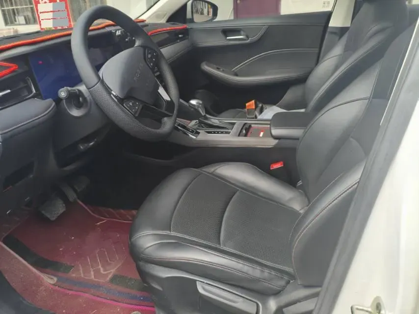 2024 Roewe i5 1.5L 129HP L4 CVT,autocango,china used car exporter,china ev exporter,chinese used car exporter,chinese used ev exporter