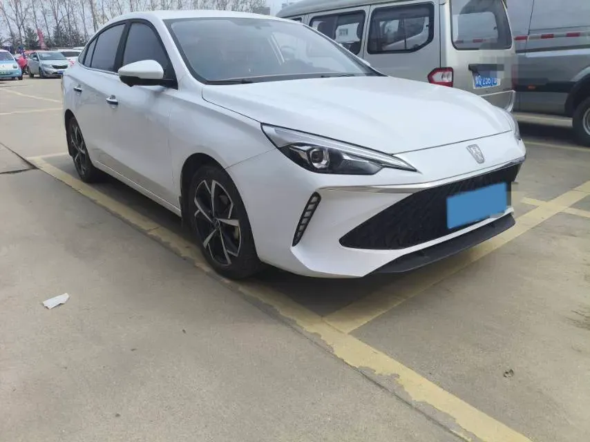 2024 Roewe i5 1.5L 129HP L4 CVT,autocango,china used car exporter,china ev exporter,chinese used car exporter,chinese used ev exporter