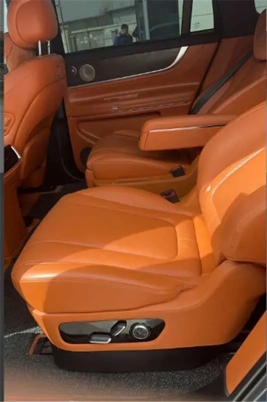 2024 AITO AITO M9 1.5T 152HP L4 REEV 42KWH,autocango,china used car exporter,china ev exporter,chinese used car exporter,chinese used ev exporter