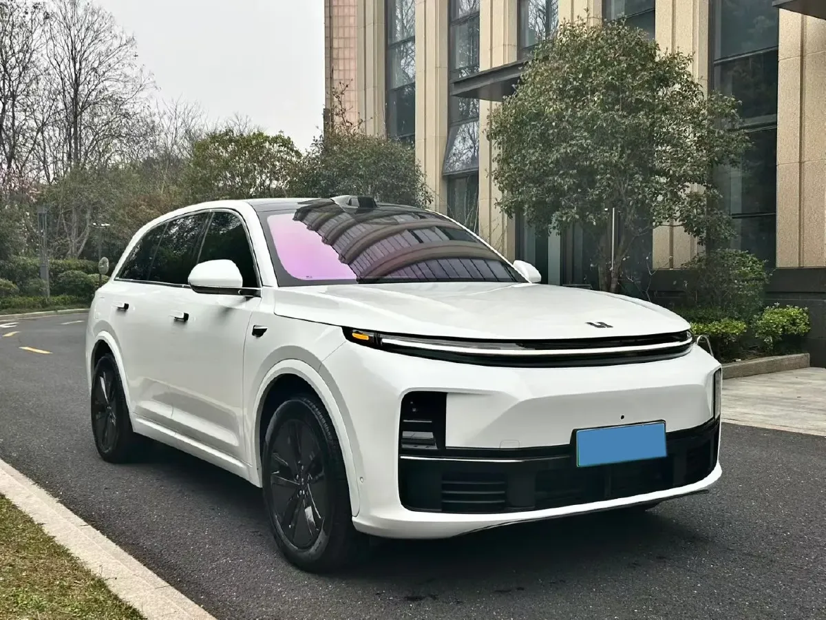 2024 Li L8 Range Extended 154HP REEV 42.8KWH,autocango,china used car exporter,china ev exporter,chinese used car exporter,chinese used ev exporter