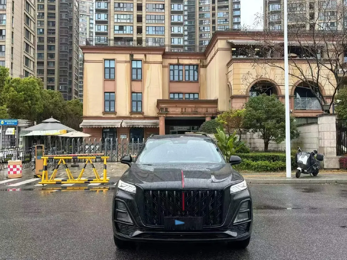 2025 HongQi HS5 2.0T 252HP L4 8AT,autocango,china used car exporter,china ev exporter,chinese used car exporter,chinese used ev exporter