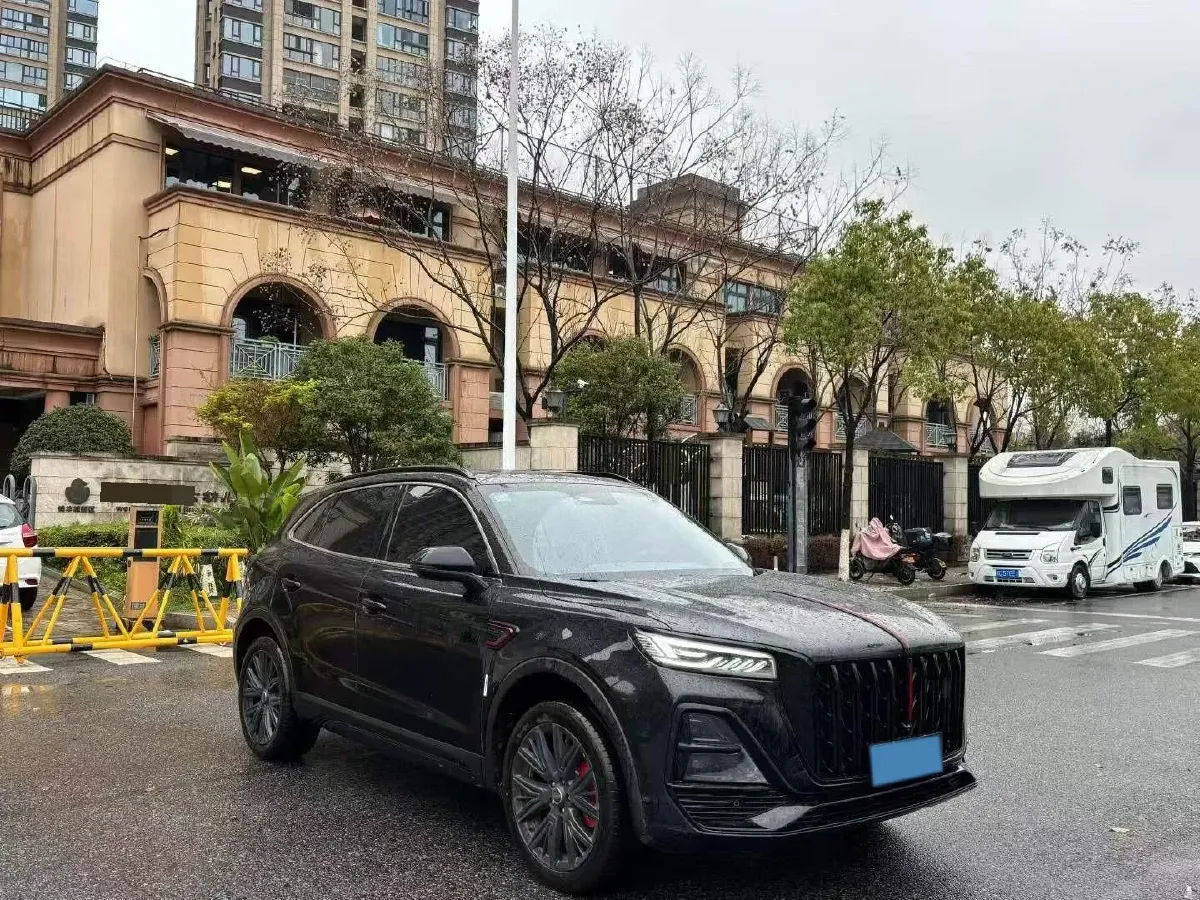 2025 HongQi HS5 2.0T 252HP L4 8AT,autocango,china used car exporter,china ev exporter,chinese used car exporter,chinese used ev exporter