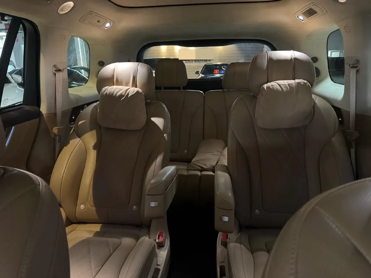 2024 AITO AITO M9 1.5T 152HP L4 REEV 42KWH,autocango,china used car exporter,china ev exporter,chinese used car exporter,chinese used ev exporter