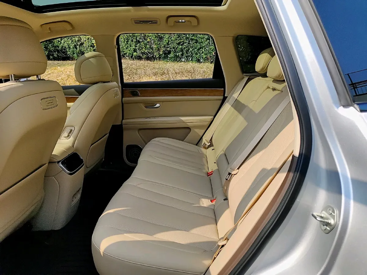 2024 AITO AITO M7 1.5T 152HP L4 REEV 40KWH,autocango,china used car exporter,china ev exporter,chinese used car exporter,chinese used ev exporter