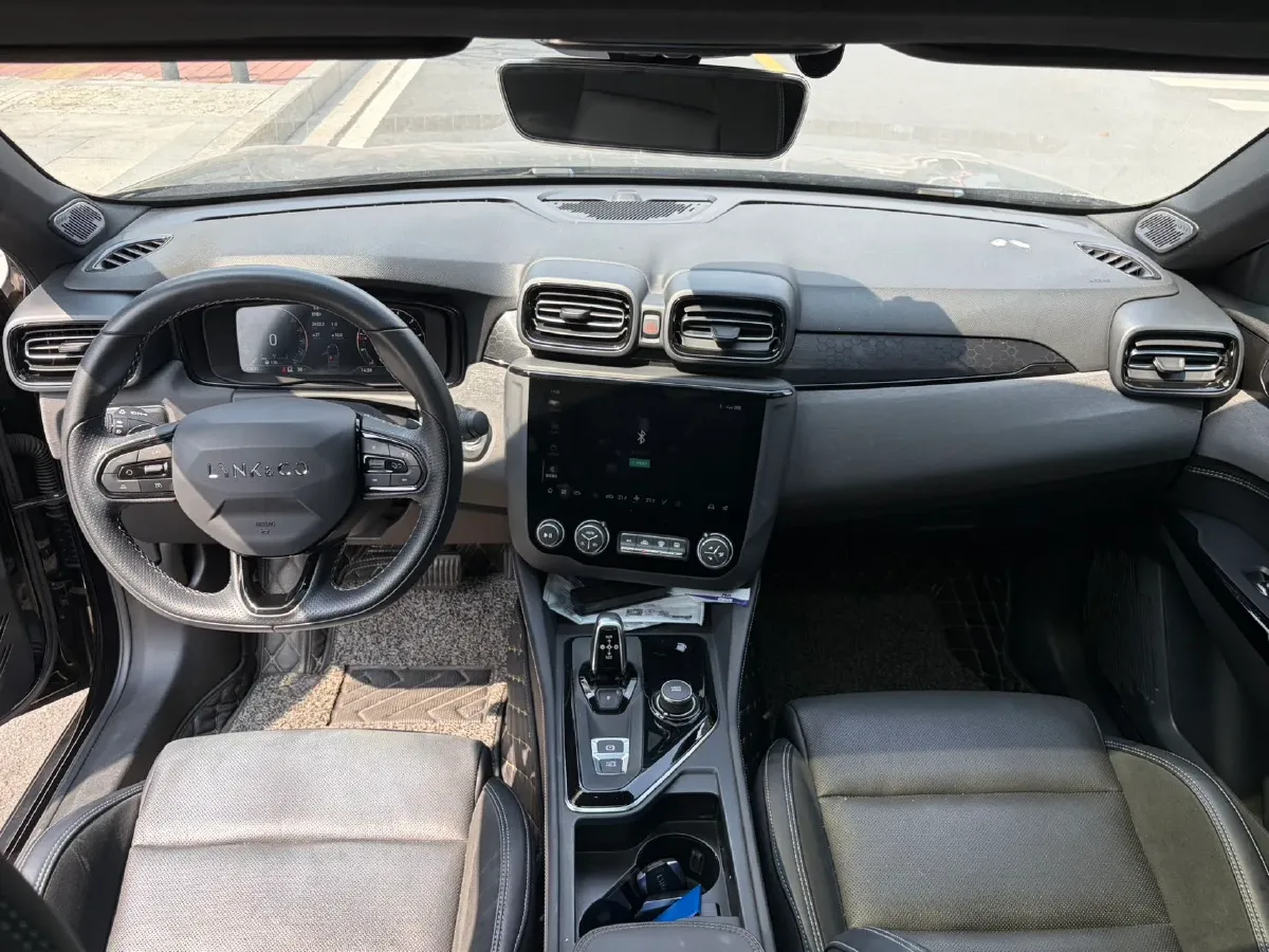 2022 LYNK&CO 03 2.0T 190HP L4 7DCT,autocango,china used car exporter,china ev exporter,chinese used car exporter,chinese used ev exporter