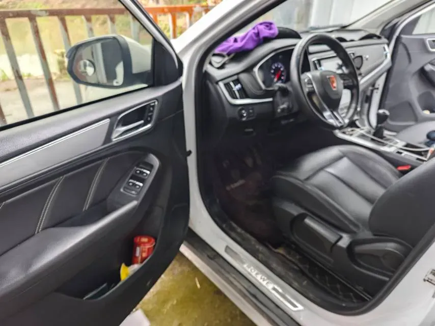 2019 Mitsubishi Eclipse Cross 1.5T 170HP L4 6MT,autocango,china used car exporter,china ev exporter,chinese used car exporter,chinese used ev exporter