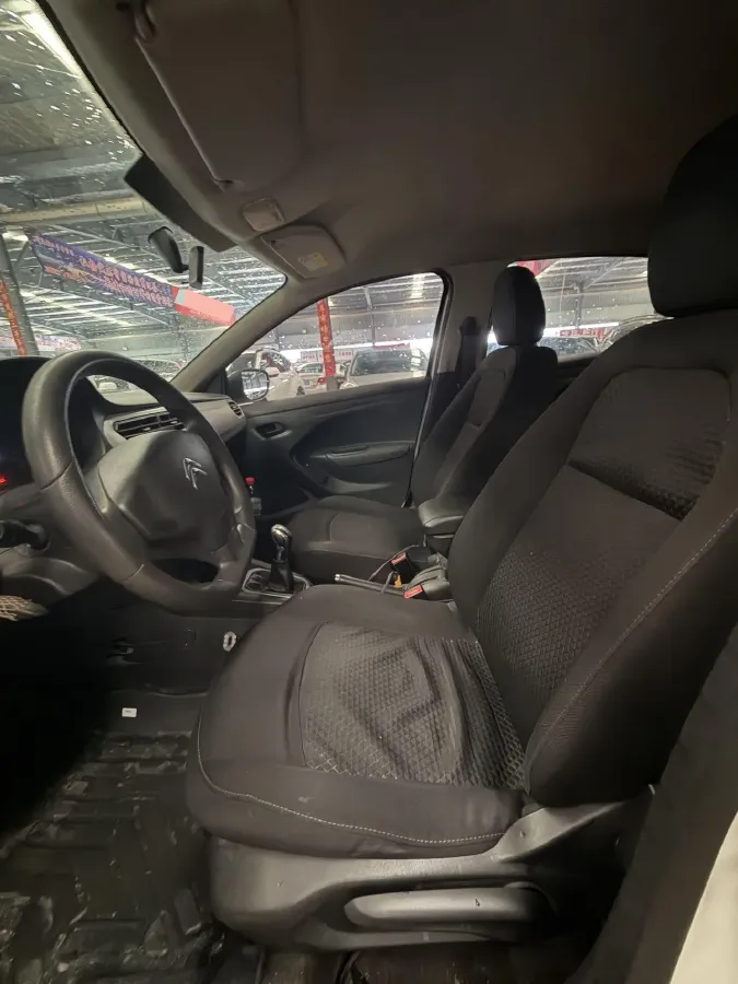 2017 HuangHai XiangLong 2.8T 102HP L4 5MT,autocango,china used car exporter,china ev exporter,chinese used car exporter,chinese used ev exporter