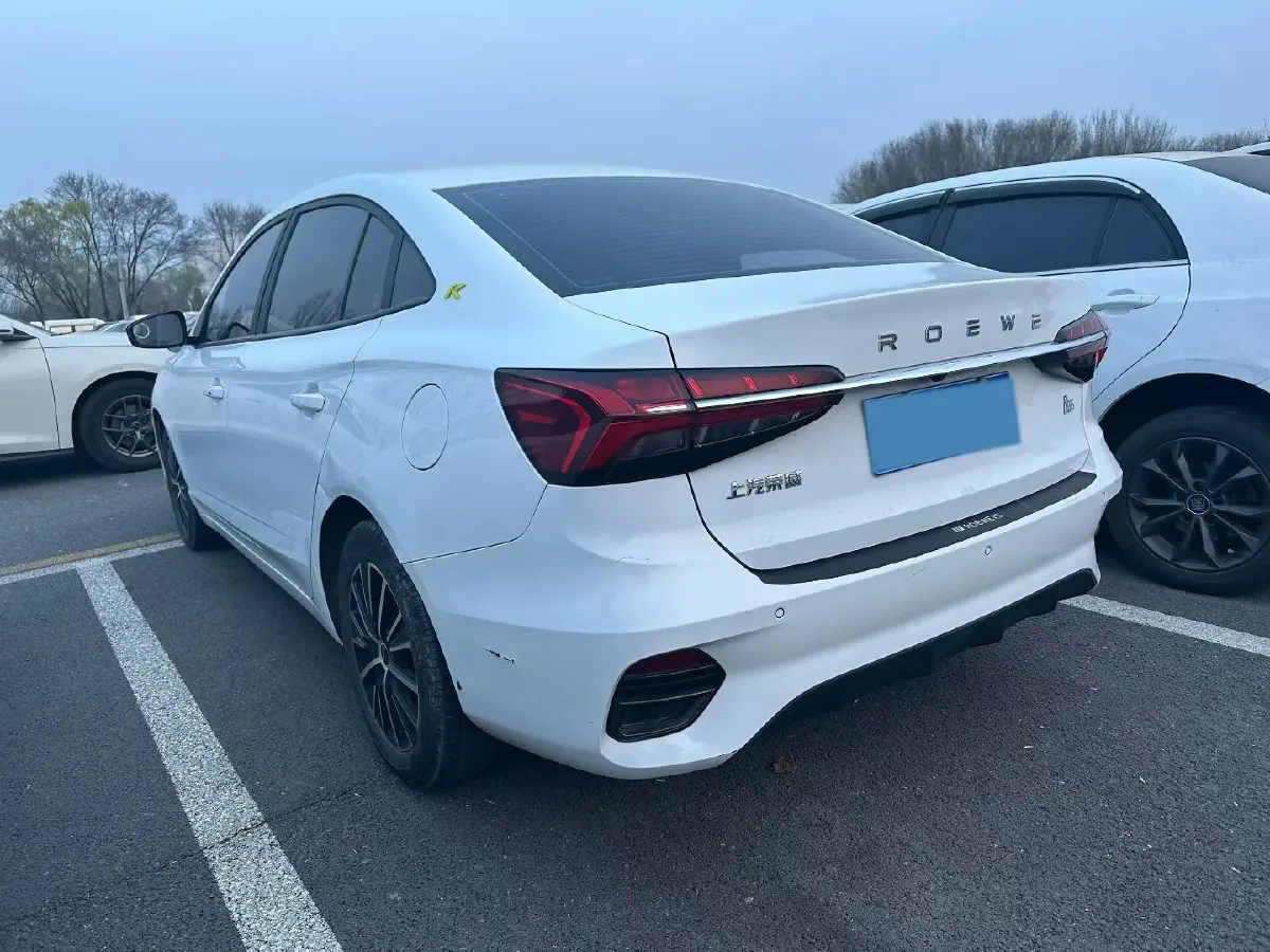 2021 Roewe i5 1.5L 120HP L4 CVT,autocango,china used car exporter,china ev exporter,chinese used car exporter,chinese used ev exporter