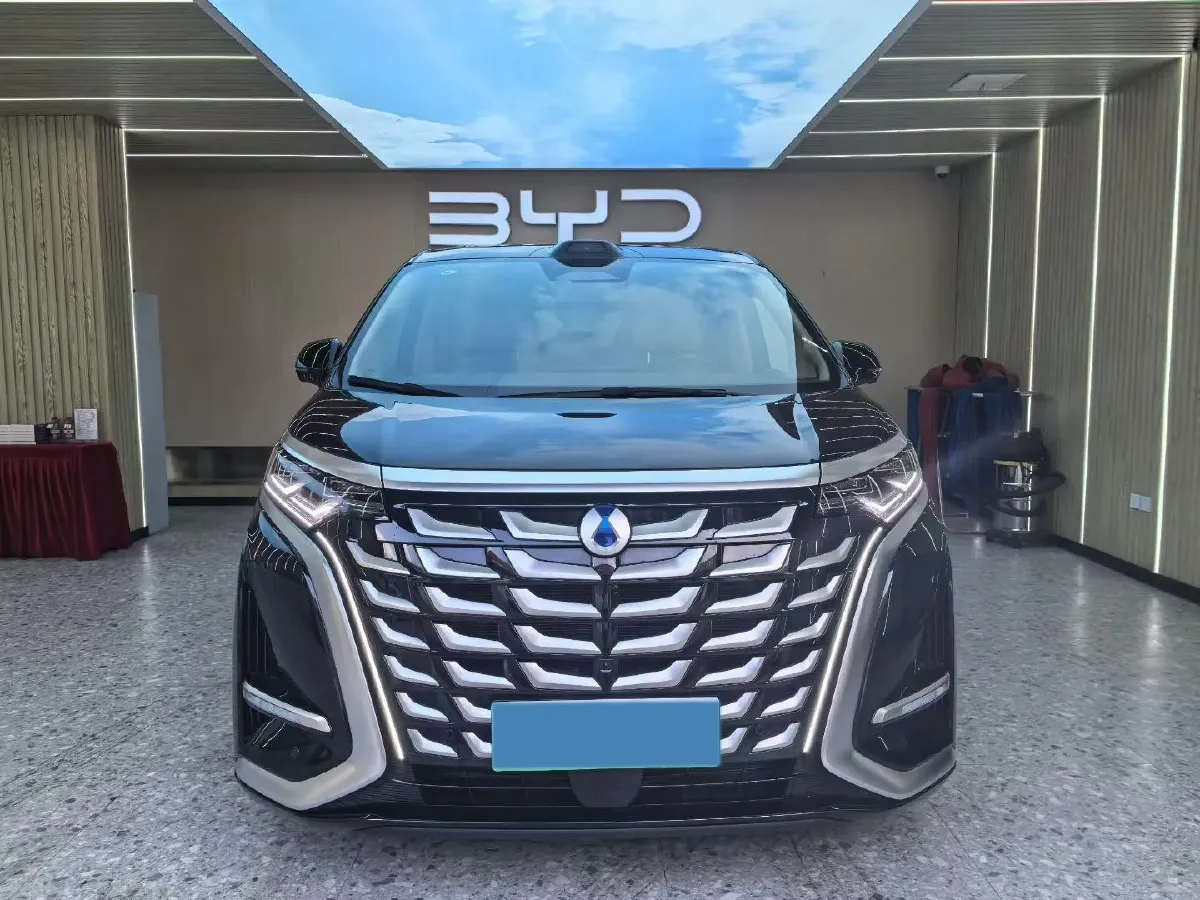 2025 Denza D9 1.5T 156HP L4 E-CVT PHEV 40KWH,autocango,china used car exporter,china ev exporter,chinese used car exporter,chinese used ev exporter