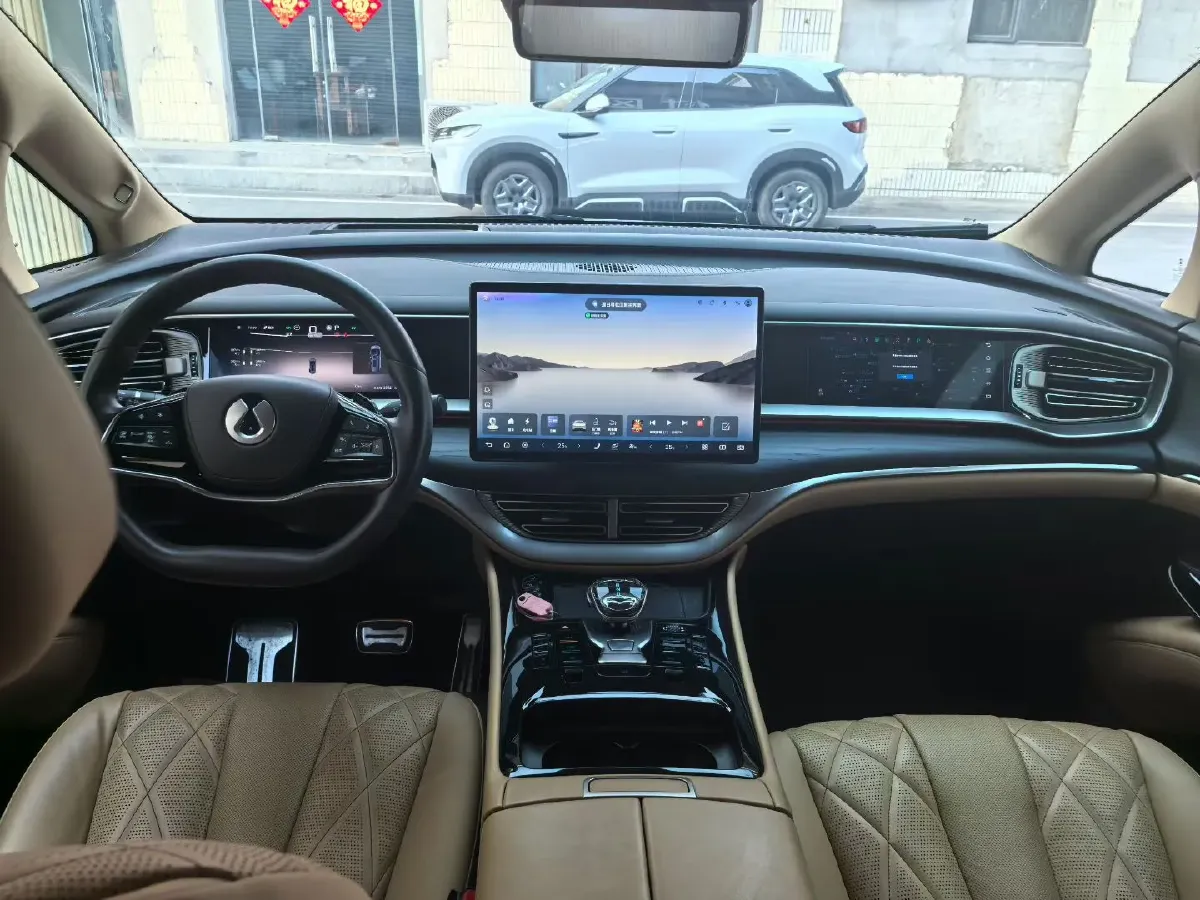 2025 Denza D9 1.5T 156HP L4 E-CVT PHEV 40KWH,autocango,china used car exporter,china ev exporter,chinese used car exporter,chinese used ev exporter