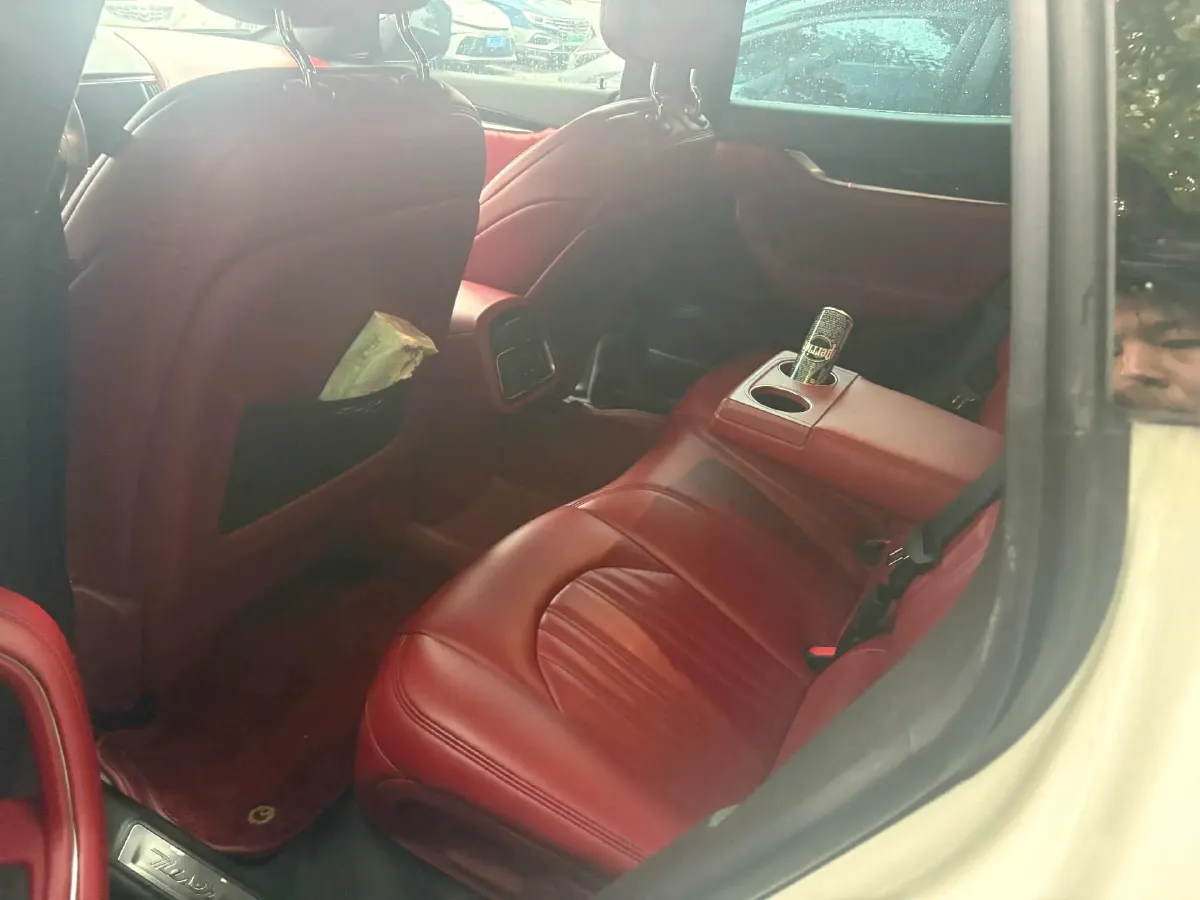 2021 Maserati Levante 3.0T 350HP V6 8AT,autocango,china used car exporter,china ev exporter,chinese used car exporter,chinese used ev exporter