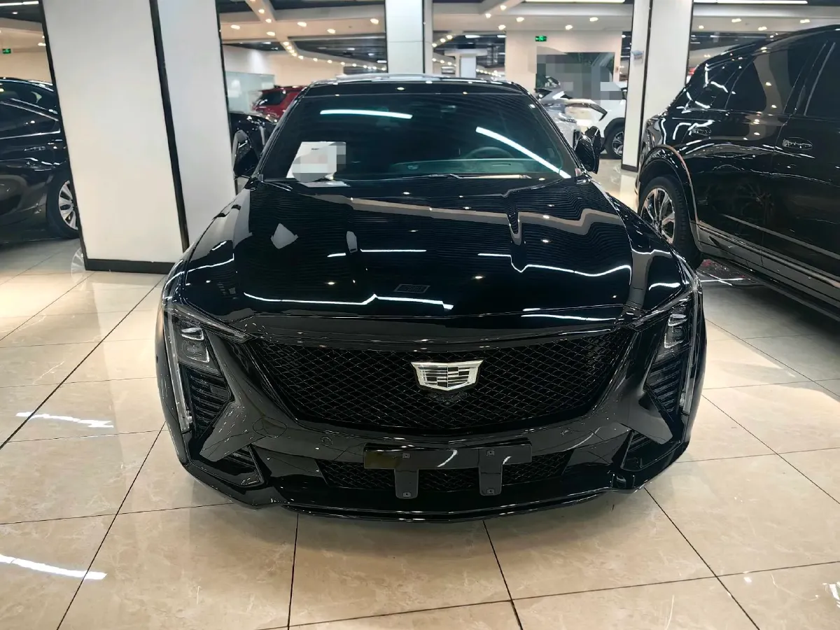 2025 Cadillac CT5 2.0T 237HP L4 10AT,autocango,china used car exporter,china ev exporter,chinese used car exporter,chinese used ev exporter