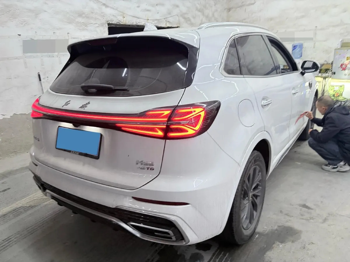 2023 HongQi HS5 2.0T 252HP L4 8AT,autocango,china used car exporter,china ev exporter,chinese used car exporter,chinese used ev exporter