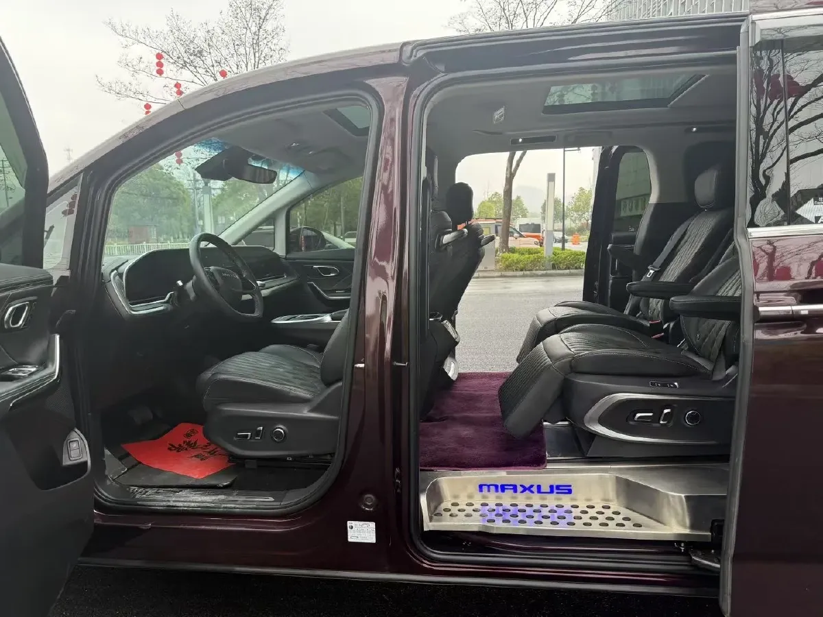 2022 MAXUS G90 2.0T 234HP L4 8AT,autocango,china used car exporter,china ev exporter,chinese used car exporter,chinese used ev exporter