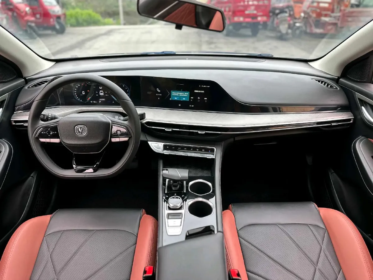 2022 ChangAn Eado 1.4T 160HP L4 7DCT,autocango,china used car exporter,china ev exporter,chinese used car exporter,chinese used ev exporter