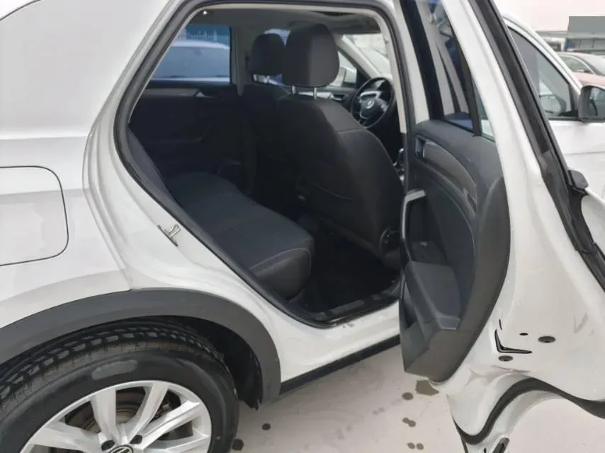 2022 Volkswagen T-Roc 1.4T 150HP L4 7DCT,autocango,china used car exporter,china ev exporter,chinese used car exporter,chinese used ev exporter