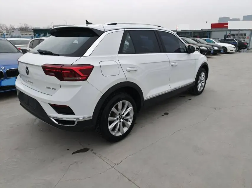 2022 Volkswagen T-Roc 1.4T 150HP L4 7DCT,autocango,china used car exporter,china ev exporter,chinese used car exporter,chinese used ev exporter