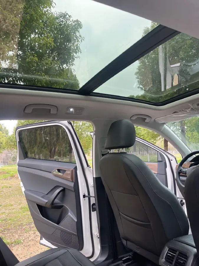 2022 Volkswagen Tharu 1.4T 150HP L4 7DCT,autocango,china used car exporter,china ev exporter,chinese used car exporter,chinese used ev exporter