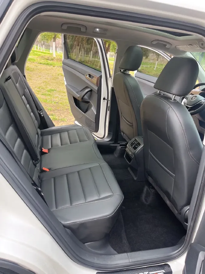 2022 Volkswagen Tharu 1.4T 150HP L4 7DCT,autocango,china used car exporter,china ev exporter,chinese used car exporter,chinese used ev exporter