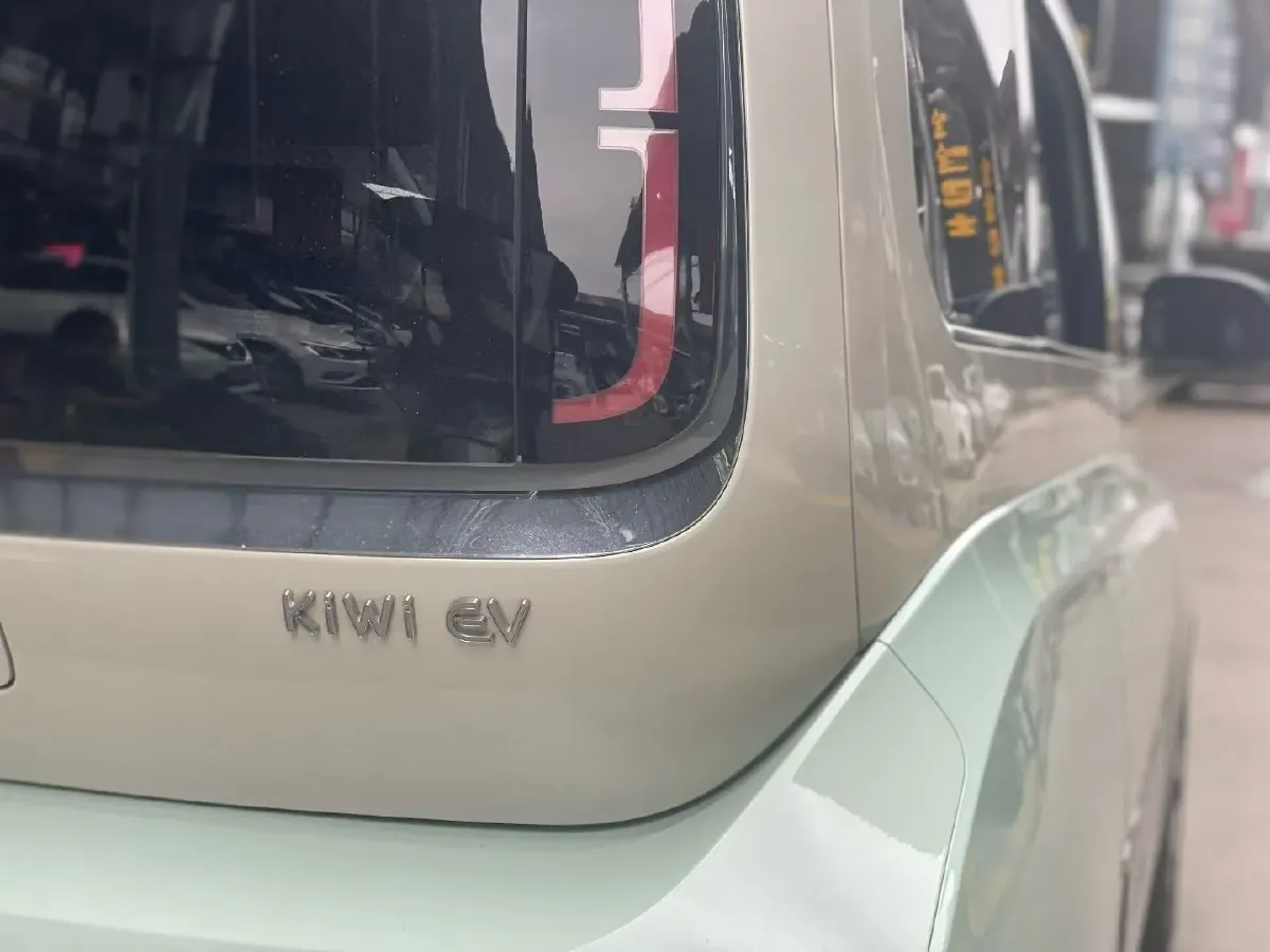 2023 BaoJun KiWi EV BEV 31.9KWH,autocango,china used car exporter,china ev exporter,chinese used car exporter,chinese used ev exporter