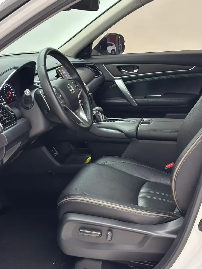 2018 Haval H6 1.5T 169HP L4 7DCT,autocango,china used car exporter,china ev exporter,chinese used car exporter,chinese used ev exporter