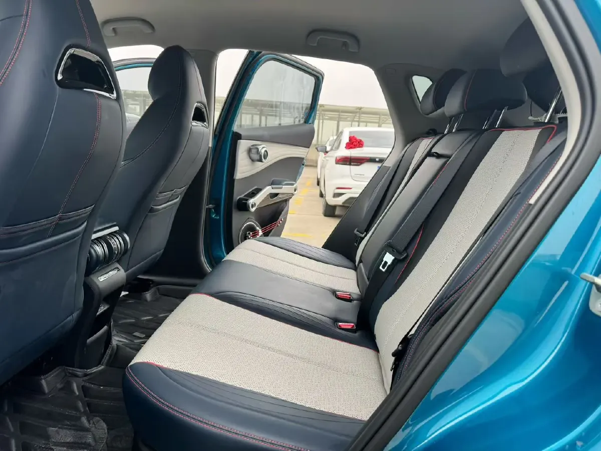 2022 Hycan Z03 BEV 64.23KWH,autocango,china used car exporter,china ev exporter,chinese used car exporter,chinese used ev exporter