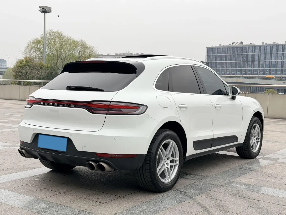 2020 Porsche Macan 2.0T 252HP L4 7DCT,autocango,china used car exporter,china ev exporter,chinese used car exporter,chinese used ev exporter