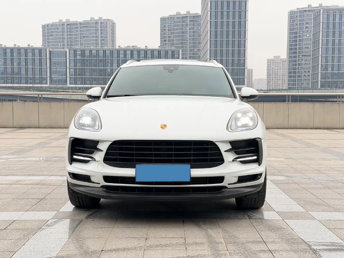 2020 Porsche Macan 2.0T 252HP L4 7DCT,autocango,china used car exporter,china ev exporter,chinese used car exporter,chinese used ev exporter