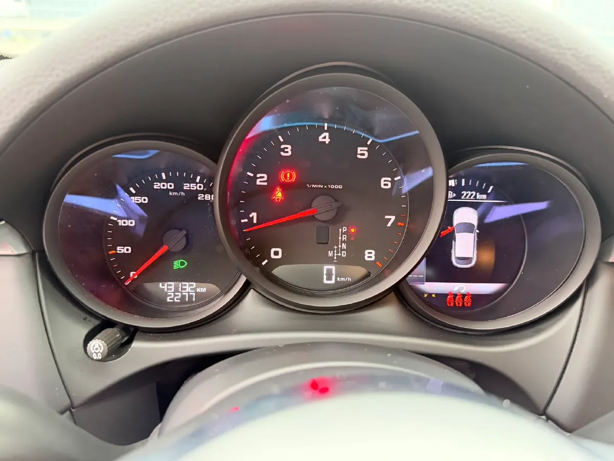 2020 Porsche Macan 2.0T 252HP L4 7DCT,autocango,china used car exporter,china ev exporter,chinese used car exporter,chinese used ev exporter