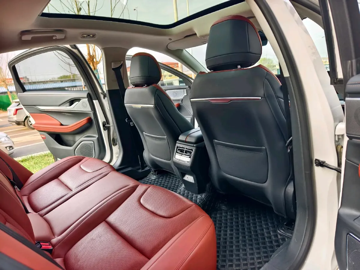 2025 Lincoln Z 2.0T 261HP L4 8AT,autocango,china used car exporter,china ev exporter,chinese used car exporter,chinese used ev exporter