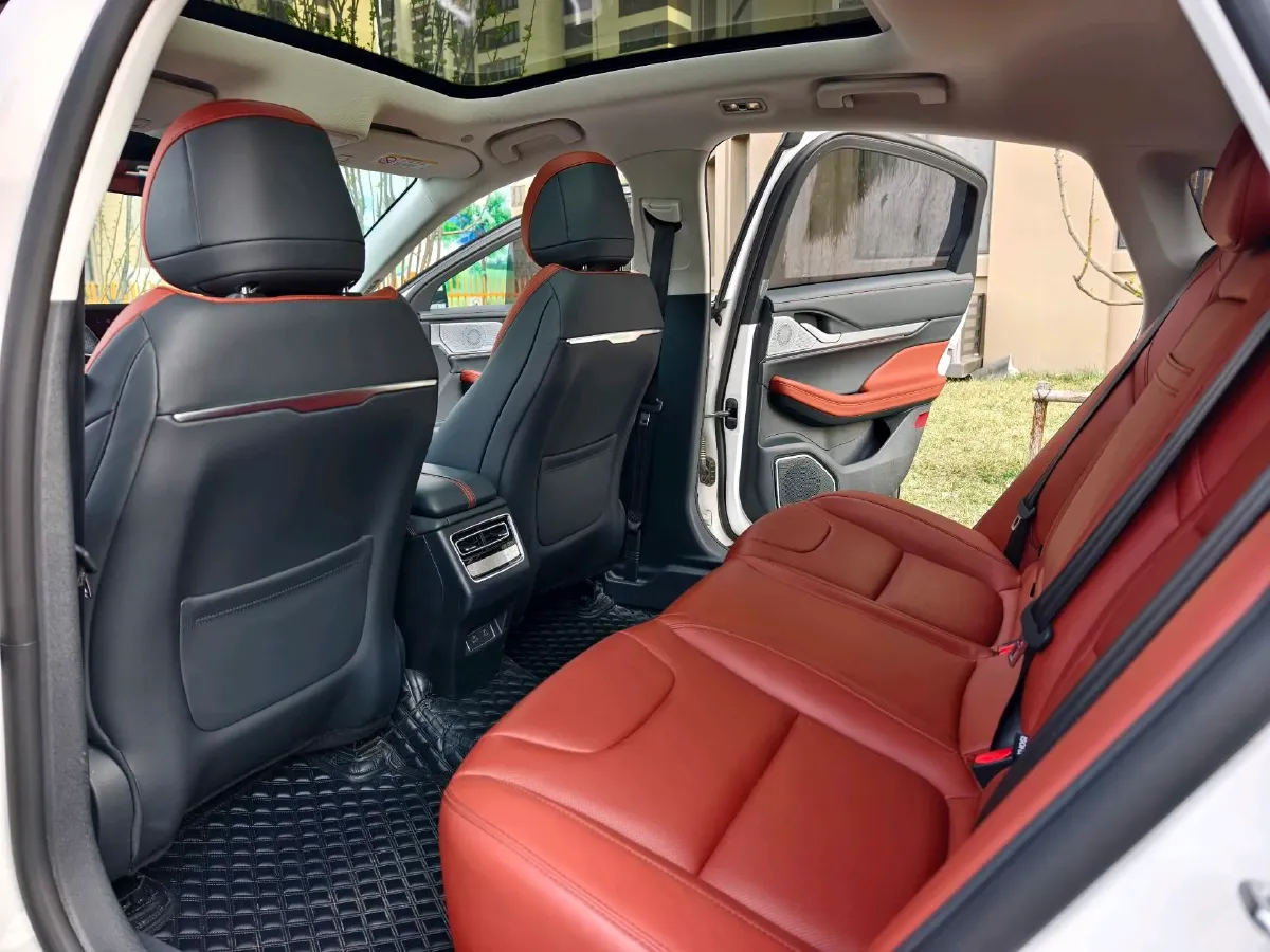 2025 Lincoln Z 2.0T 261HP L4 8AT,autocango,china used car exporter,china ev exporter,chinese used car exporter,chinese used ev exporter