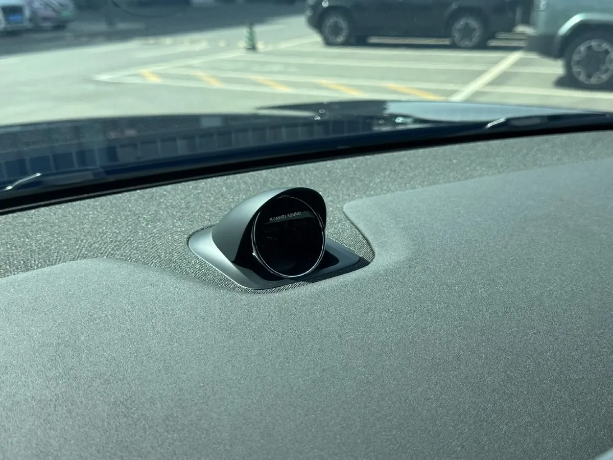 2024 AITO AITO M7 1.5T 152HP L4 REEV 38.5KWH,autocango,china used car exporter,china ev exporter,chinese used car exporter,chinese used ev exporter