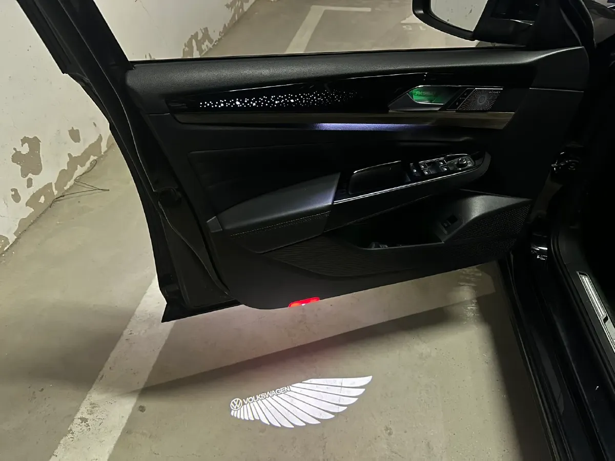 2019 Volvo V40 1.5T 152HP L4 6AT,autocango,china used car exporter,china ev exporter,chinese used car exporter,chinese used ev exporter